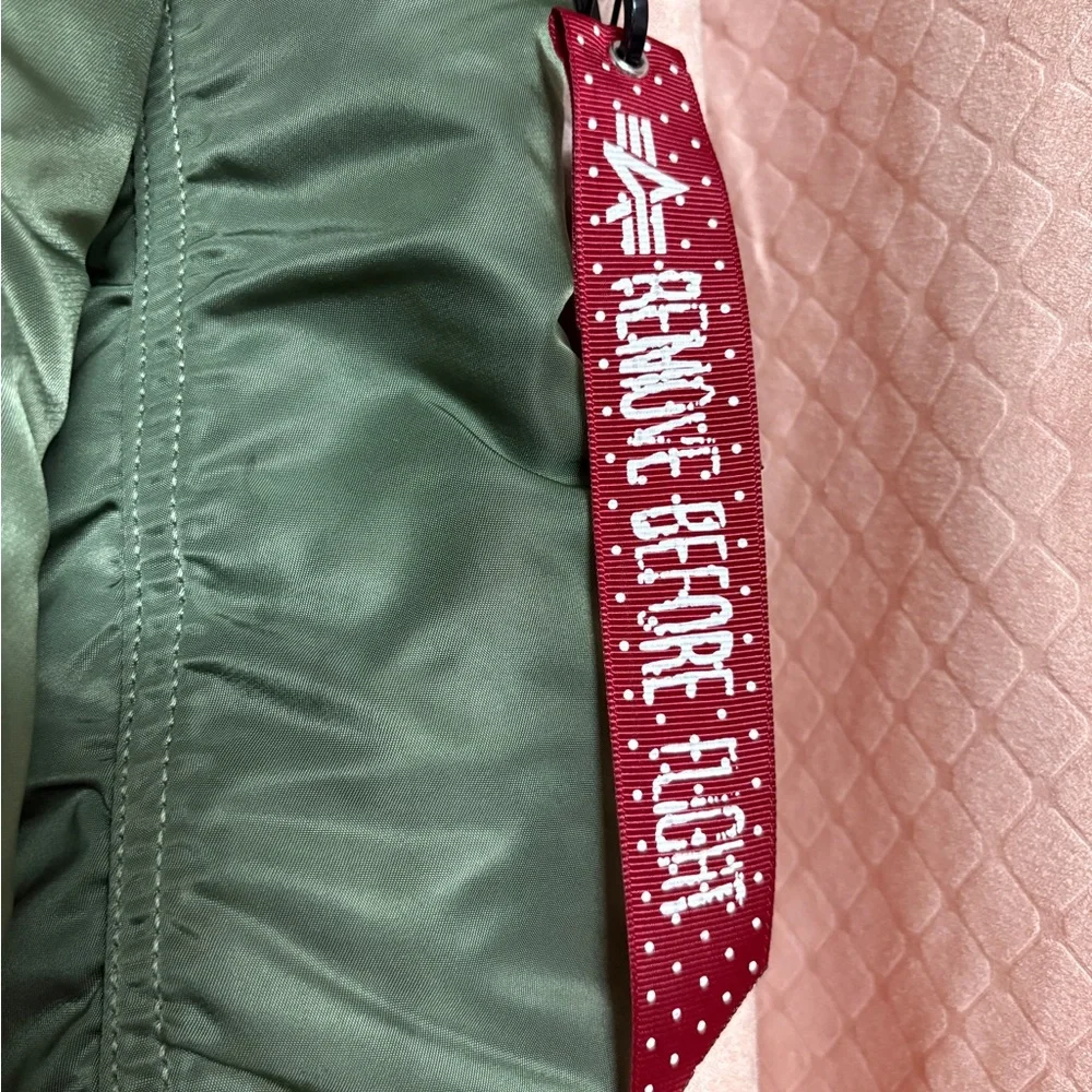 Alpha Industries MA-1 Flight bomber jacket - Picture 5 of 11